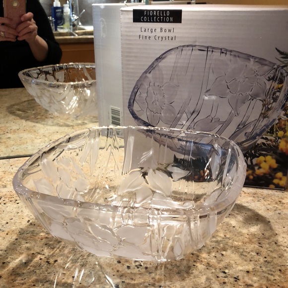 Large Crystal Bowl - Picture 7 of 8